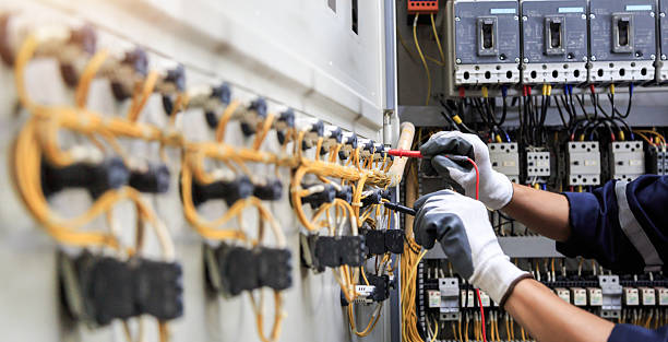 Professional Electrician technician working in Gray, GA